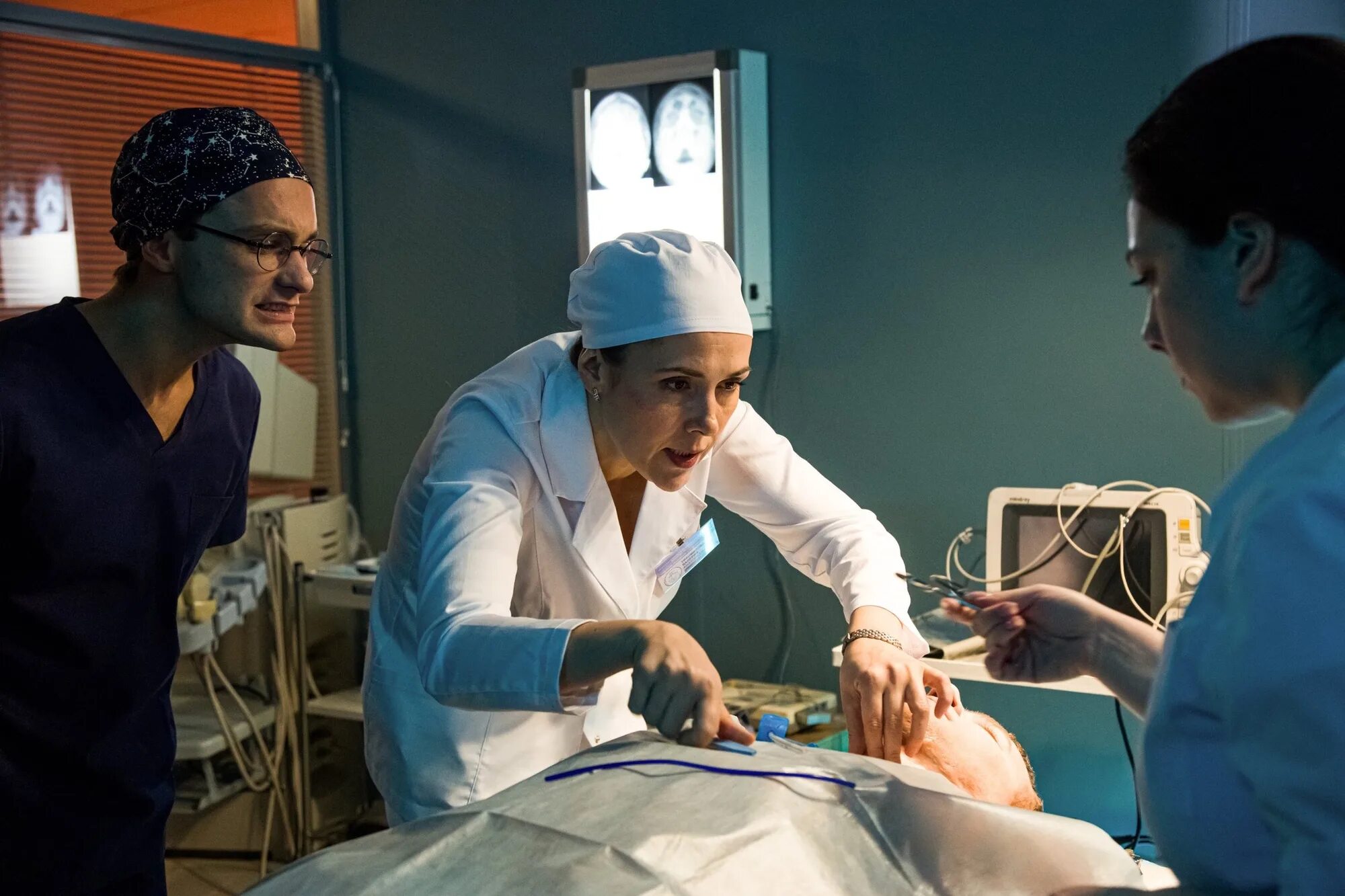 8 медсестер. 8 медсестер. Гбуз рб гкб 21. Сайт медсестры твоя улыбка новокузнецк. 8 медсестер.