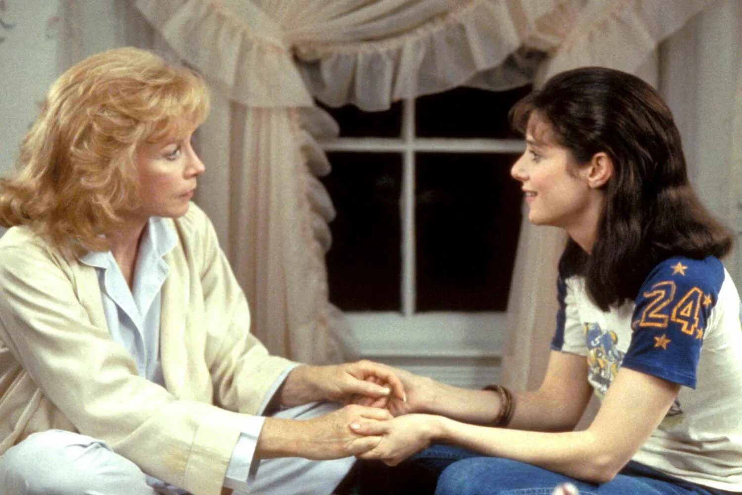Terms of endearment. Язык нежности 1983. ширли маклейн язык нежности. terms of endearment (1983). debra winger, язык нежности (terms of endearment).