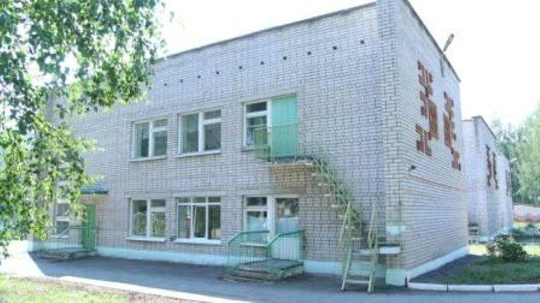 Детский сад 546 екатеринбург. 245 садик в екатеринбурге фото. Любопытный апельсин детский сад. 245 сад. Ремонт кровли.