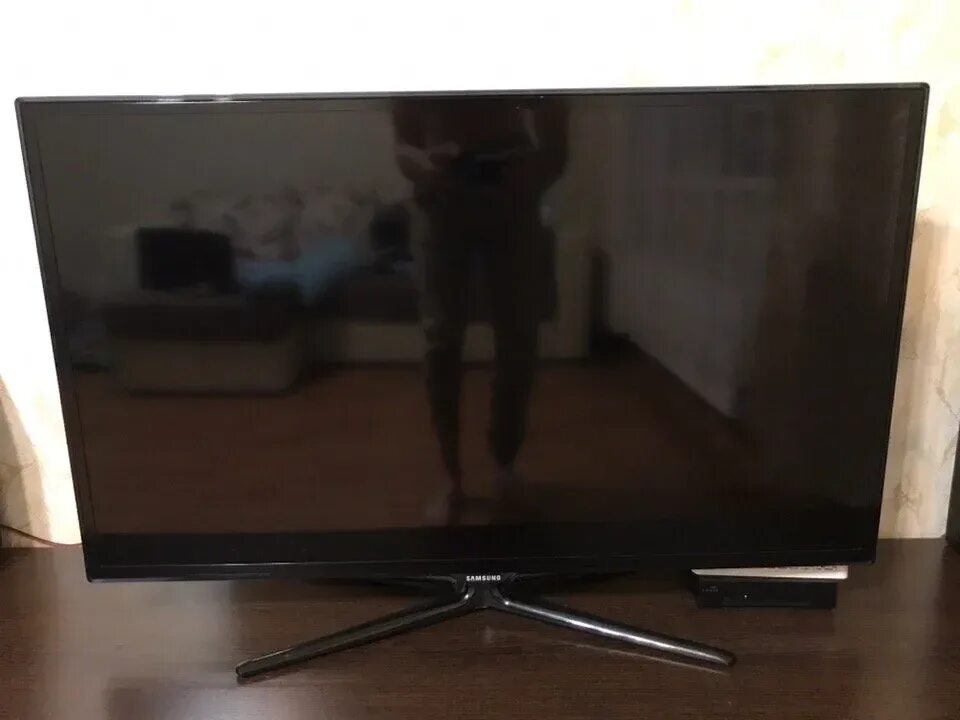 24 телевизор tuvio. Tu7002 Samsung 43. Самсунг ue40es5557k. Led телевизор Samsung ue43tu7002uxru. Телевизор Samsung ue40es5557kxru.