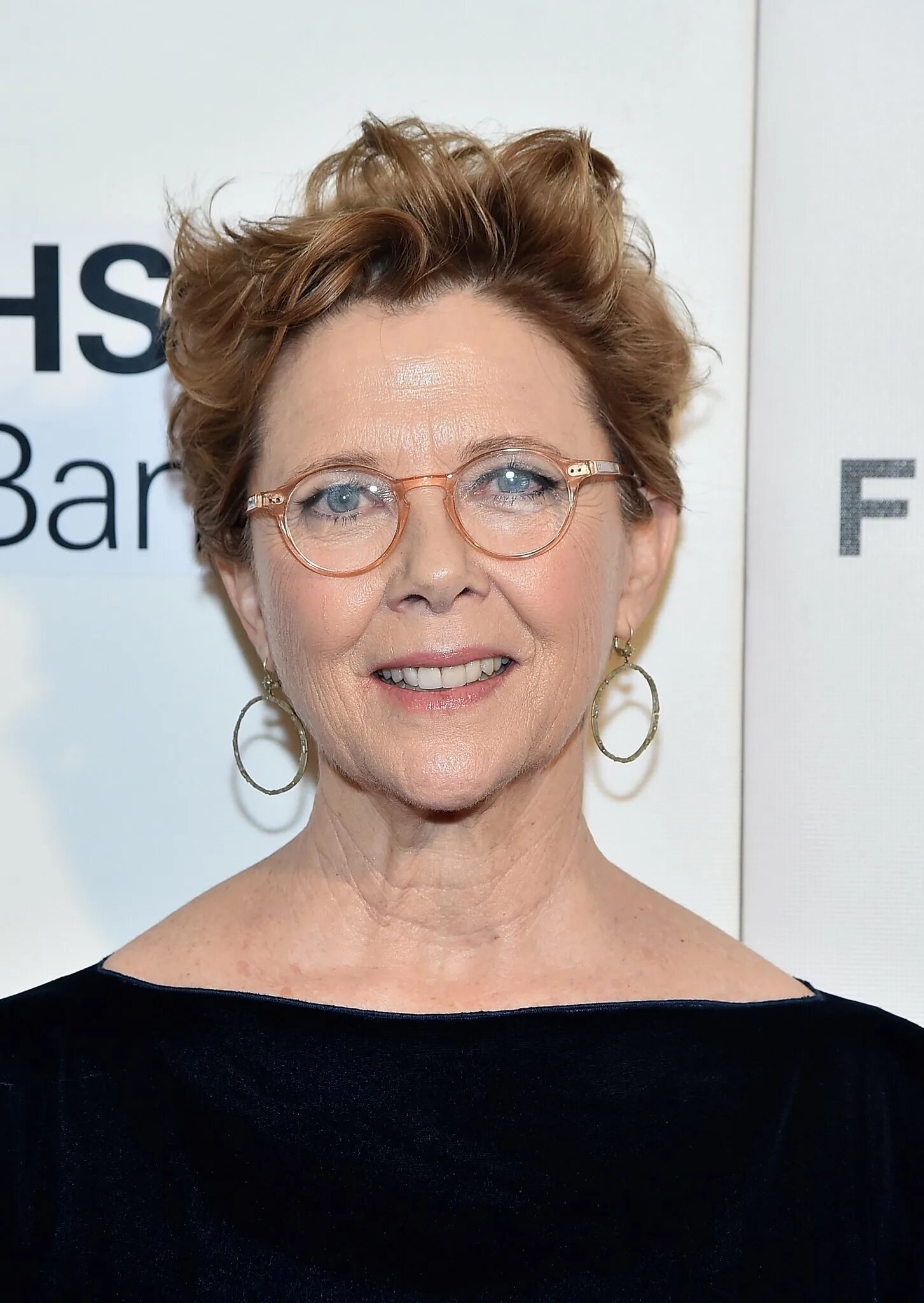 Аннет беннинг. Аннетт бенинг. аннетт бенинг актриса. annette bening в молодости. аннетт бенинг сейчас.
