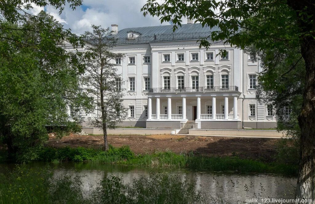 Музей гончаровой полотняный завод. Музей-заповедник «полотняный завод». Калужская область полотняный завод усадьба гончаровых. Музей гончаровых в полотняном заводе. Музей усадьба полотняный завод калуга.