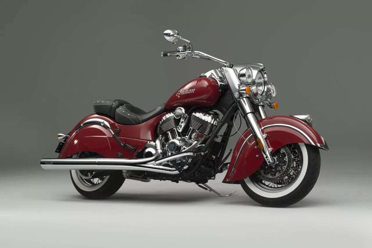 Купить мотоцикл индиан. Индиан Чиф Классик. Indian Chief Classic Dark Horse. Indian Chief 2016. Indian Chief Dark Horse 2010.