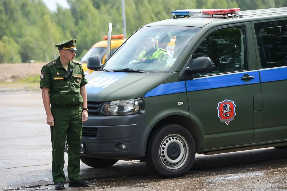 Майто гай. Тойота бб 2005. Bb gai. Bb gai. Гаишник ташкент.