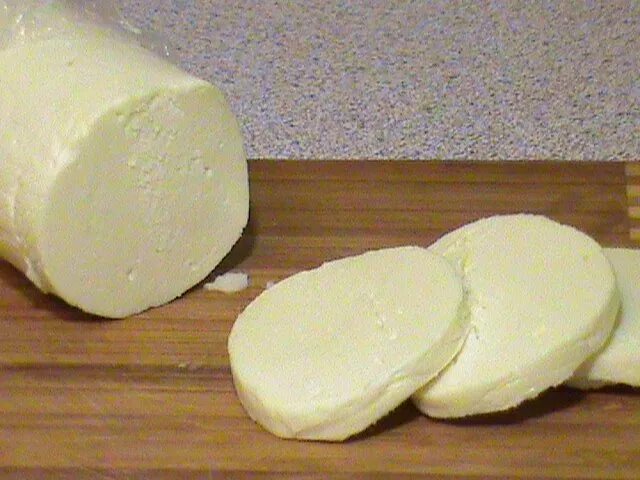 Сыр на атаке по дюкану. Маложирный твердый сыр. Дюкан диета сыры. Дюкан диета сыры. Разрешенный сыр на дюкане.