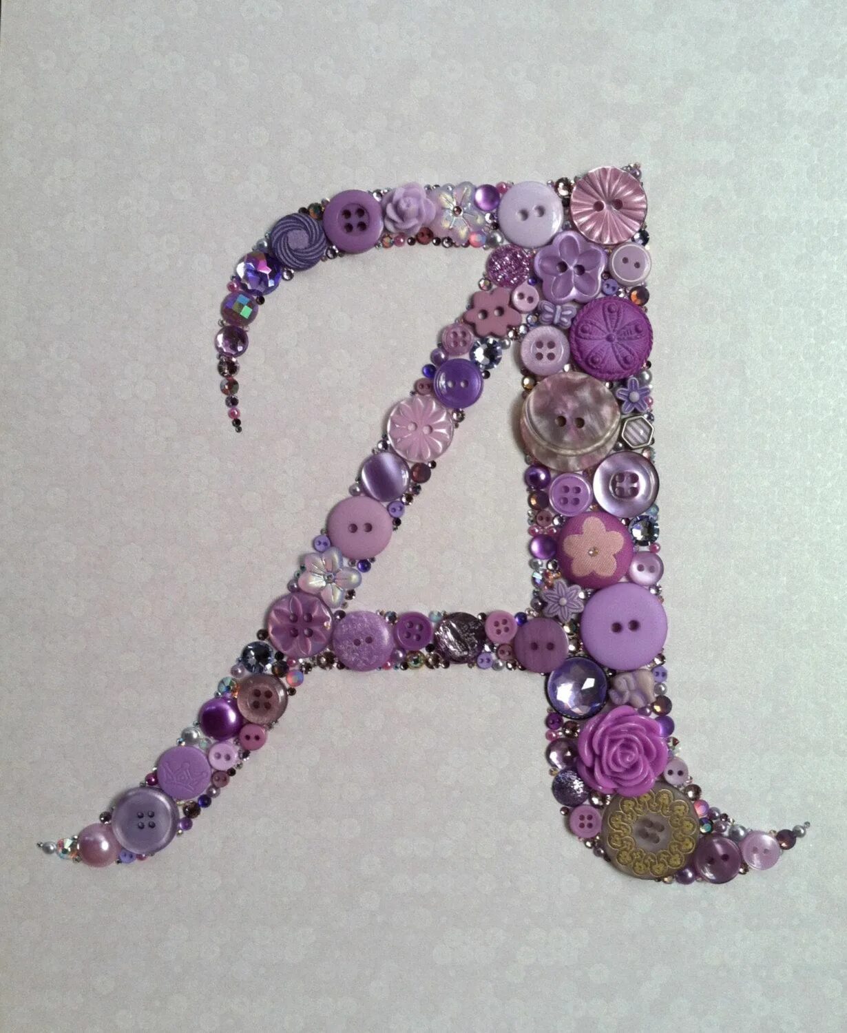 Декор цифры на день рождения. Декор объемных букв. Поделка буква. Как украсить первую. Необычные буквы.