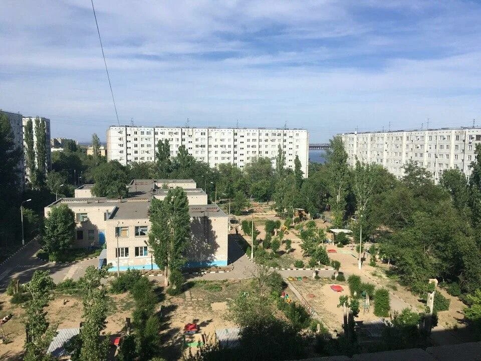 Спартановка район Волгограда. Спартановка в 90-е Волгоград. Поселок Спартановка Волгоград. Кинотеатр комсомолец Спартановка. Сайт спартановка волгоград