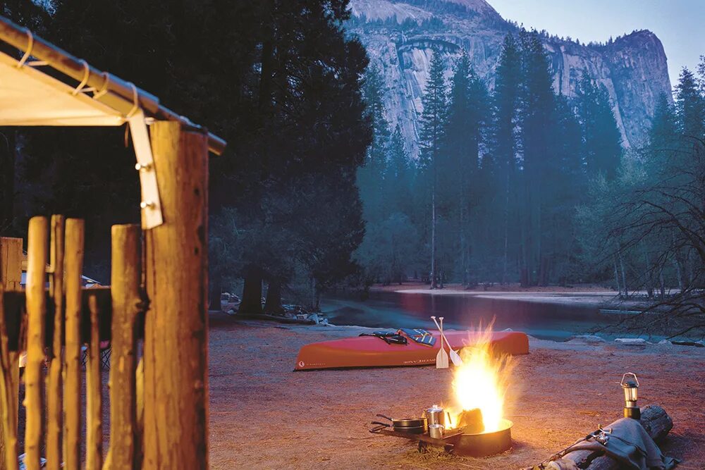 Camp price. Йосемити кемпинг. Экоотель Autocamp Yosemite. Йосемети кемпинги лагерь. Maple Lodge Campsite проклятые предметы.