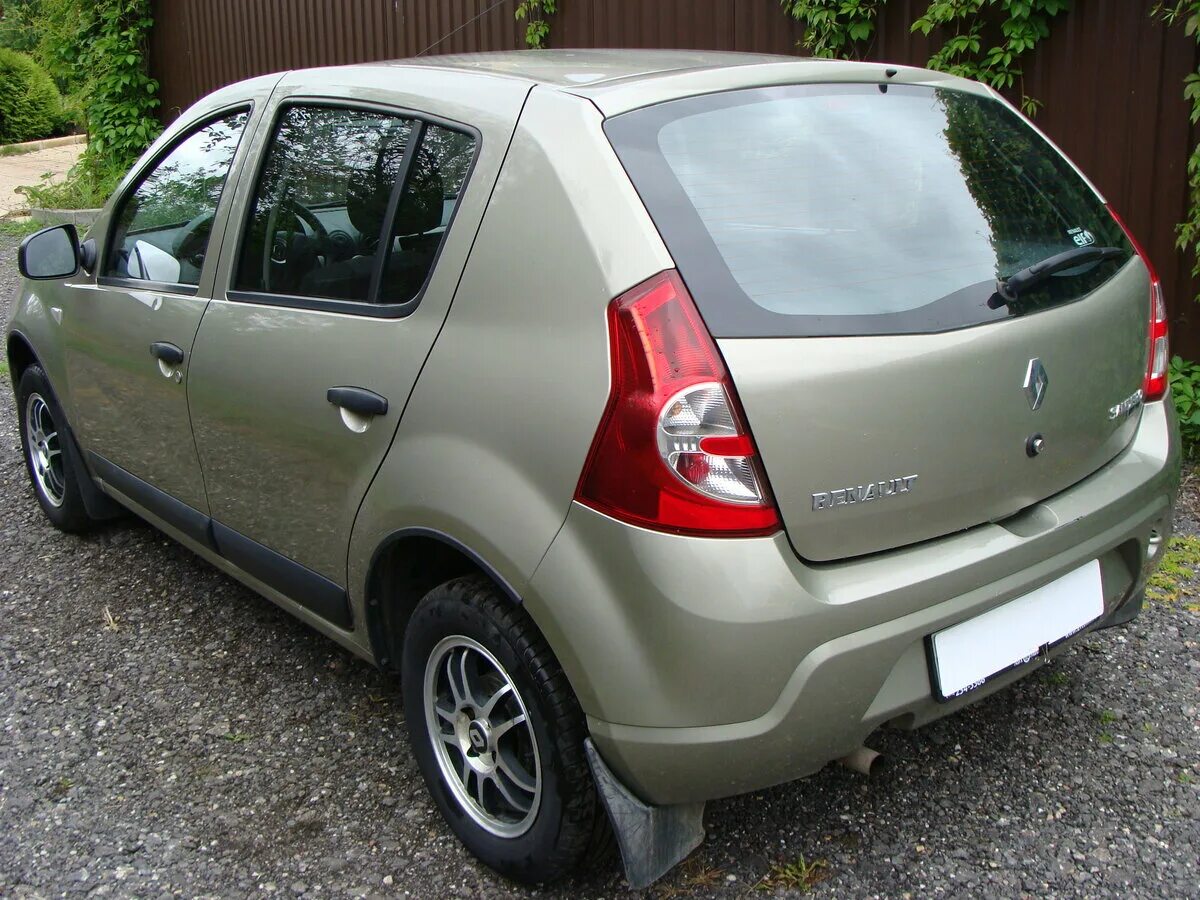 Renault sandero 2011