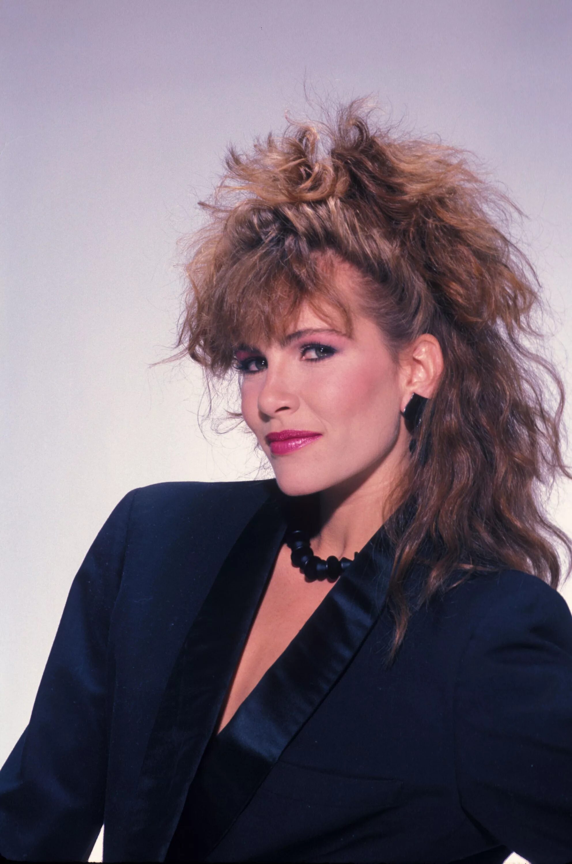 Тони китэйн актриса. Тони китэйн в молодости 80е. Тони китэйн в молодости. Тони китэйн в молодости. Tawny kitaen.