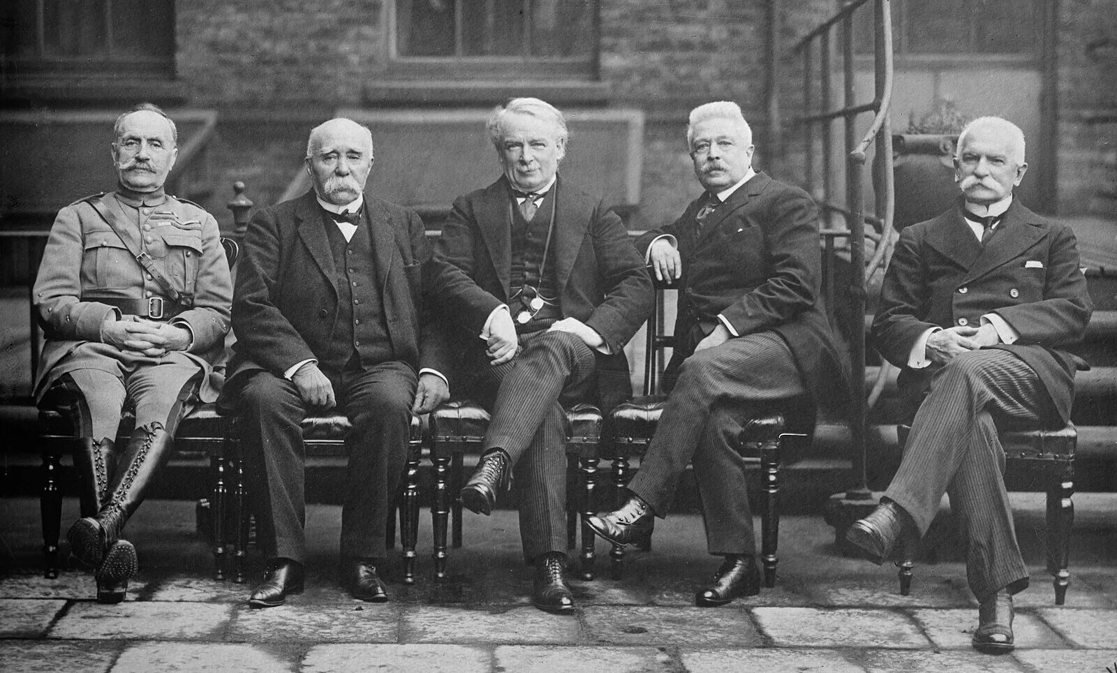 Участники парижской конференции. Мирная конференция в париже 1919 года. Участники парижской конференции. 18 января 1919 года парижская мирная конференция. Париж 1919 мирная конференция.