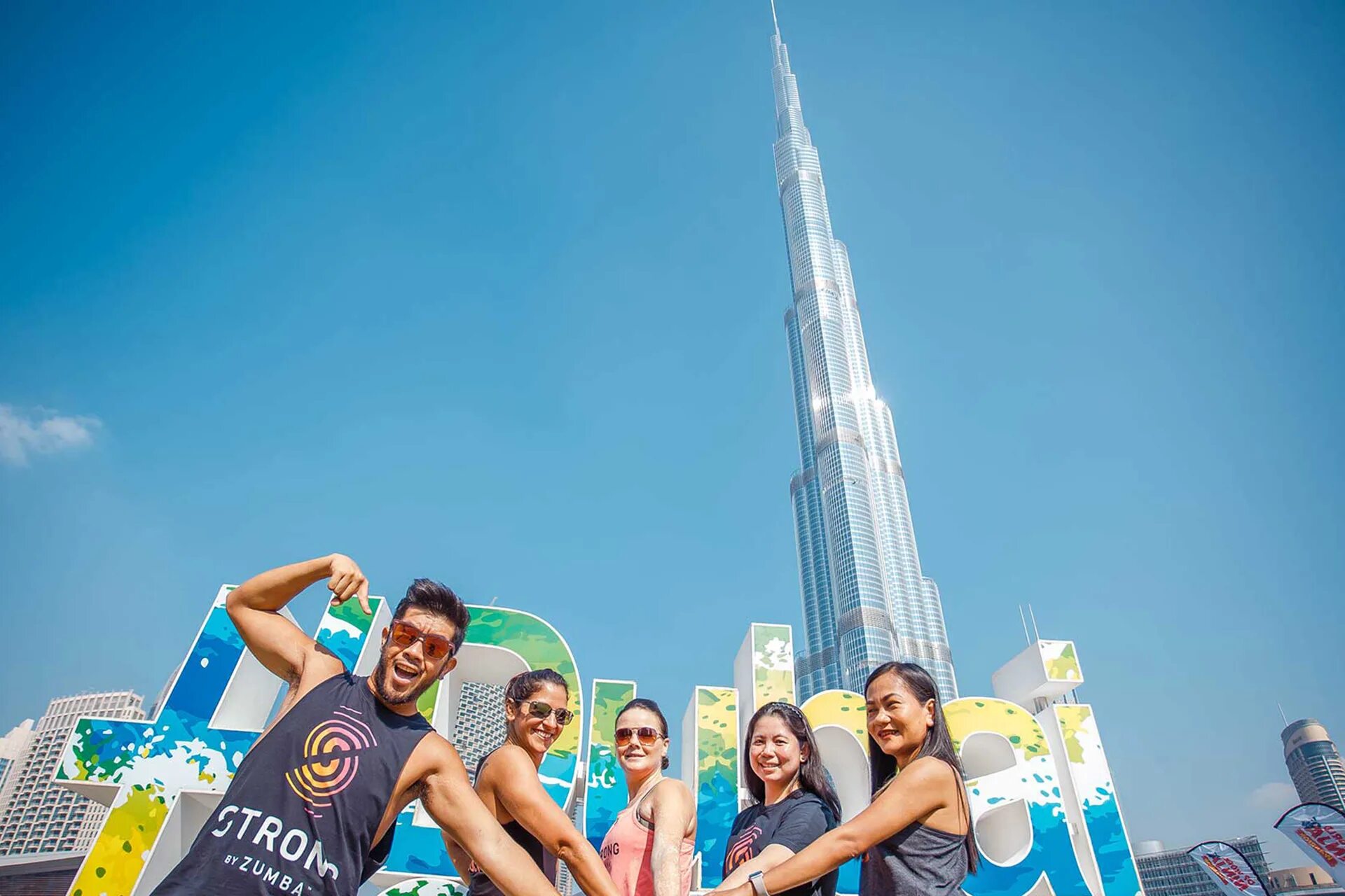 10 развлечений. Фитнес в Дубае. Shimmers Dubai. Dubai Fitness Challenge.