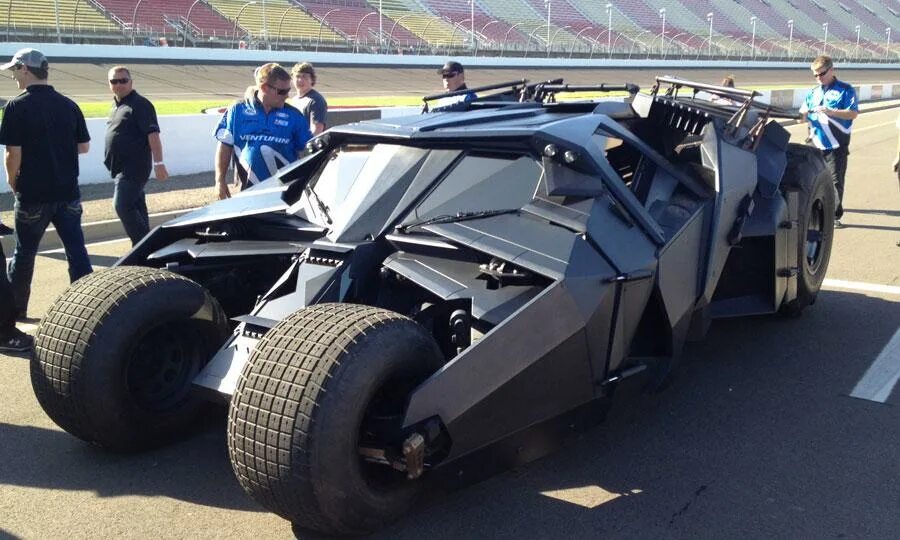 Бронеавтомобиль мараудер. Вольво xc90 2023. Panoz abruzzi. Какой авто крепче. Какой авто крепче.