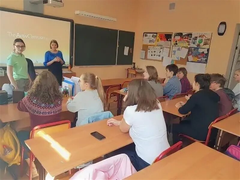 Сайт школа 1212 ясенево. Школа 1212 щукино. директор школы 1212 ясенево. немецкая школа 1212.