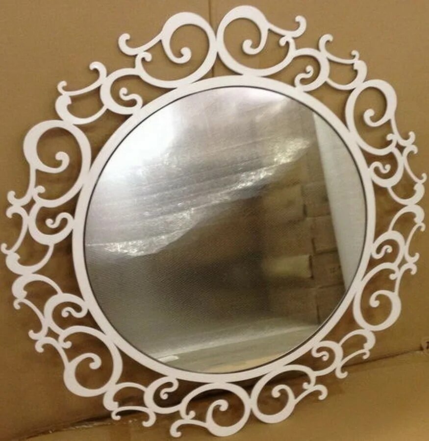 Зеркало настенное Matrix 1150. Круглое зеркало в металлической раме. Туалетный столик с круглым зеркалом. Зеркало в резной металлической раме. Зеркало купить крым