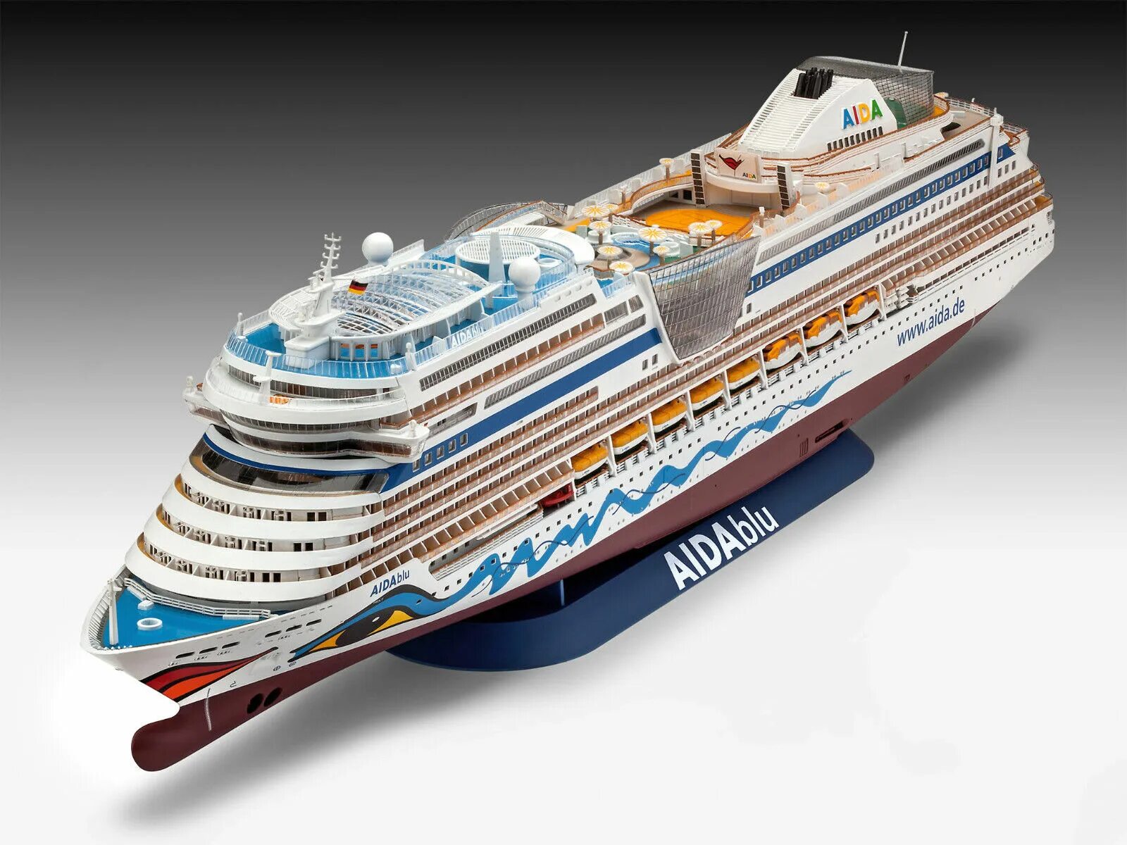 Модель лайнера. Сборная модель revell cruiser ship aidablu, aidasol, aidamar, aidastella (05230) 1:400. 05230 revell 1400 лайнер cruiser ship aidablu, aidasol, aidamar, aidastella. 05230 revell круизный лайнер aidablu, aidasol, aidamar, aidastella (1:400). 05230 revell 1400.