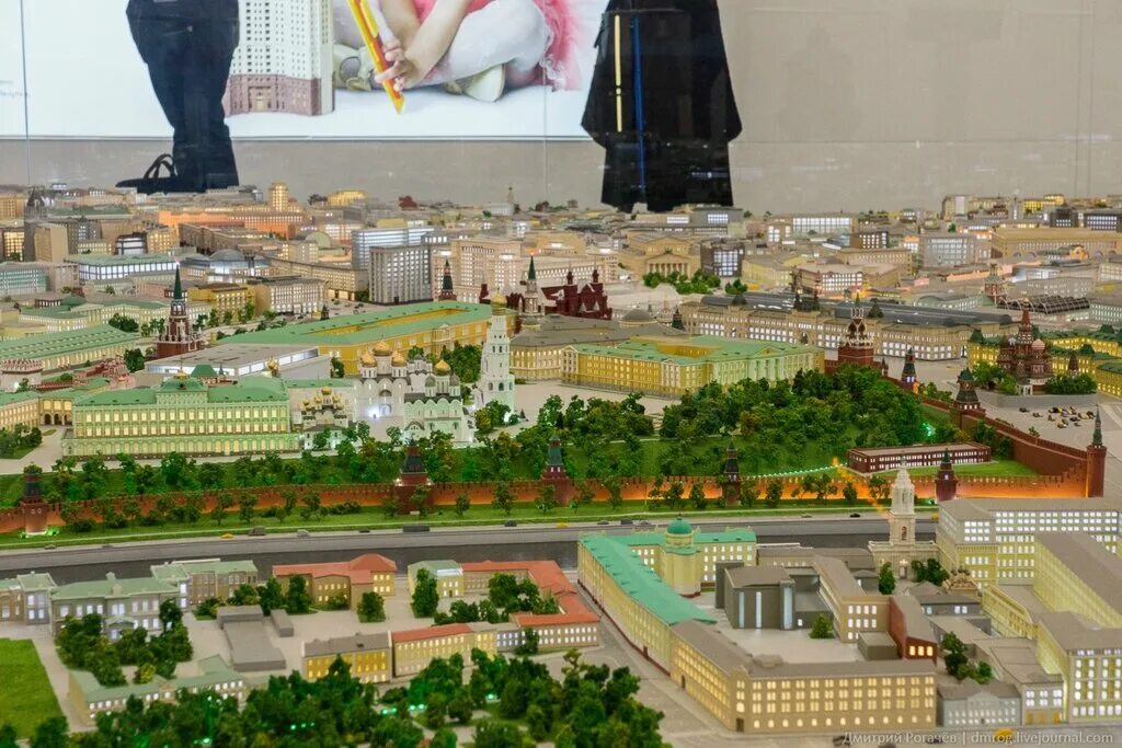 Работа царь макет. Музей царь макет москва вднх. царь макет в москве. диорама москвы на вднх. макет москвы царь макет.