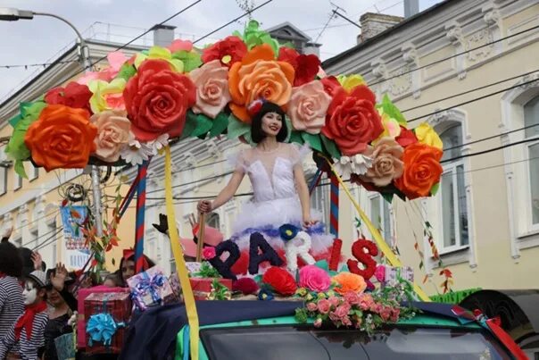 День города Калуга. День города Калуга 2022. Иваново цветочный карнавал на день города. Карнавал цветы день города Симферополя.