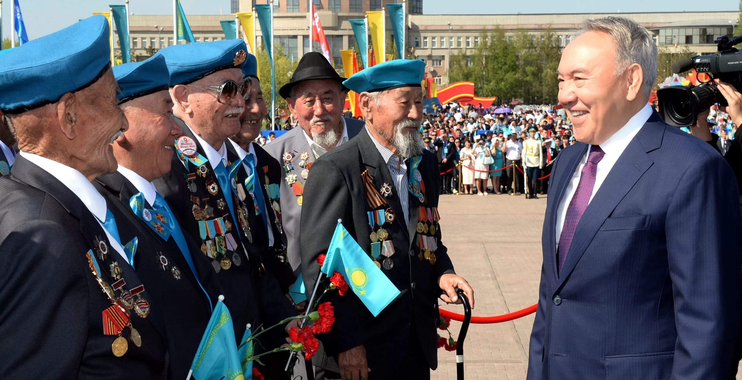 День защитника Отечества Казахстан. Ветераны Казахстана. Ветераны казахи. День Победы в Казахстане. Отечества в казахстане