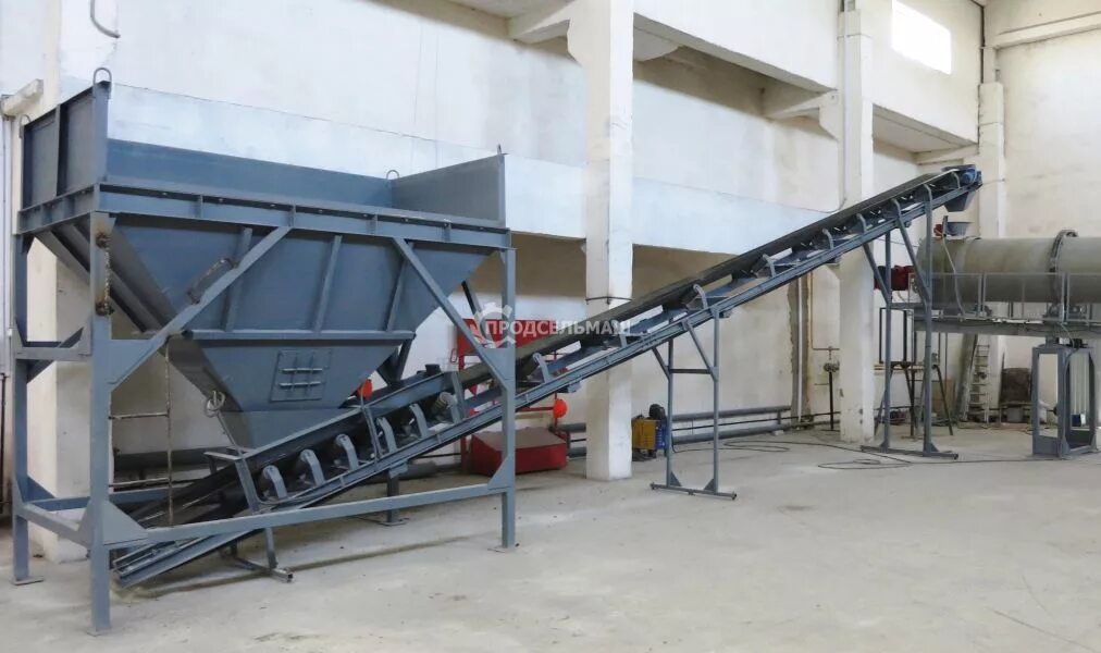 Бункер питатель т1-вбш-20;. Бункер накопитель для опилок. Бункер-питатель для разгрузки самосвалов titan 800-600. Бункер-питатель конвейерный бпк. Бункер с ленточным питателем 40м3.