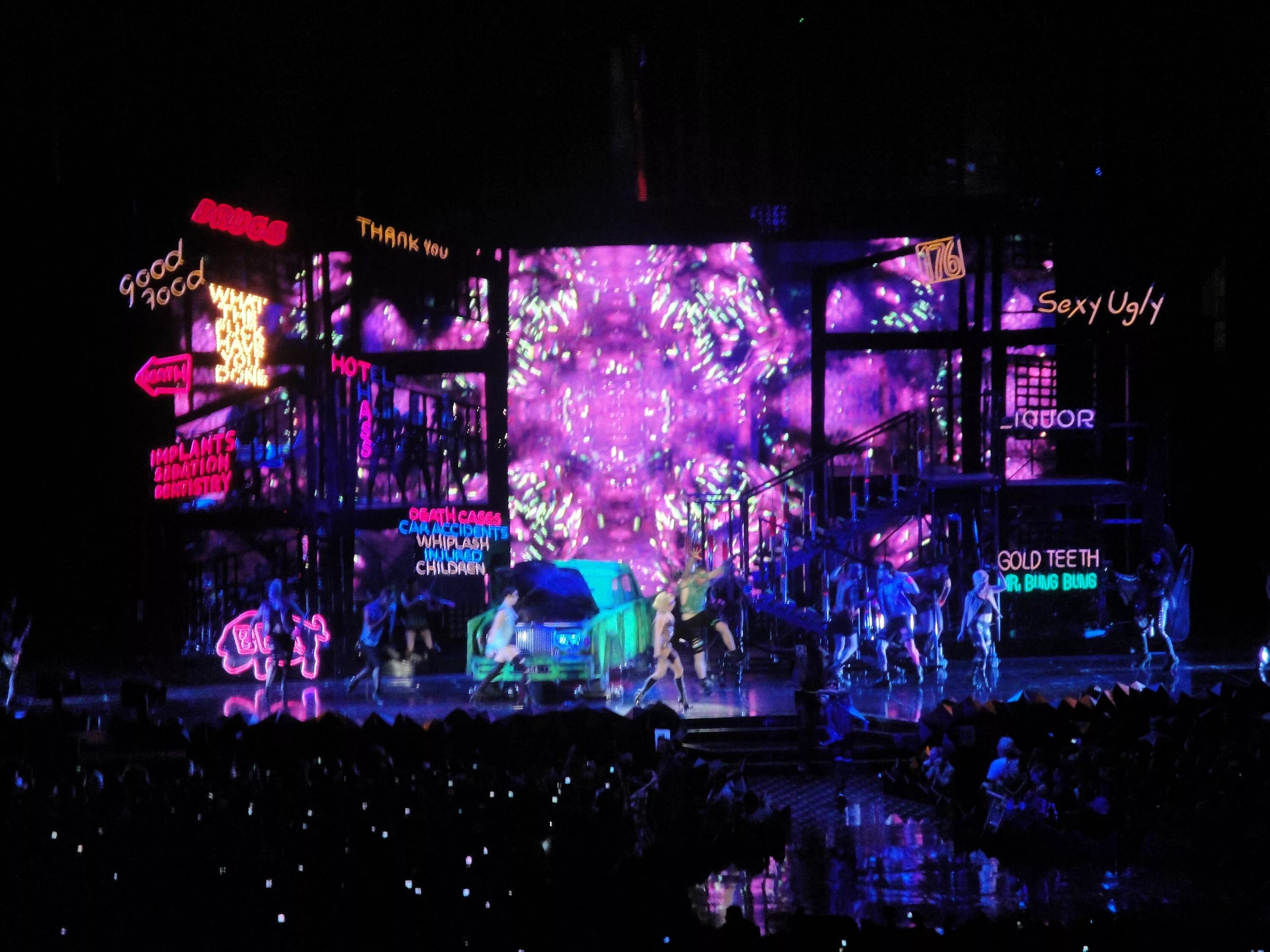 Stage 0. Chromatica ball tour концерт. the born this way ball tour сцена. chromatica ball stage. lady gaga the monster ball tour stage.