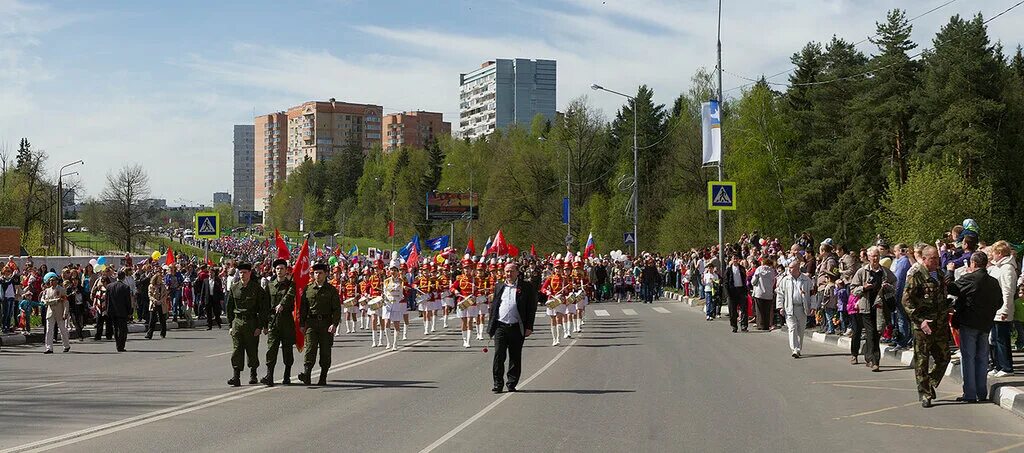 Площадь майская троицк. Площадь майская троицк