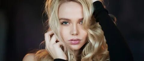 Picture of maria popova