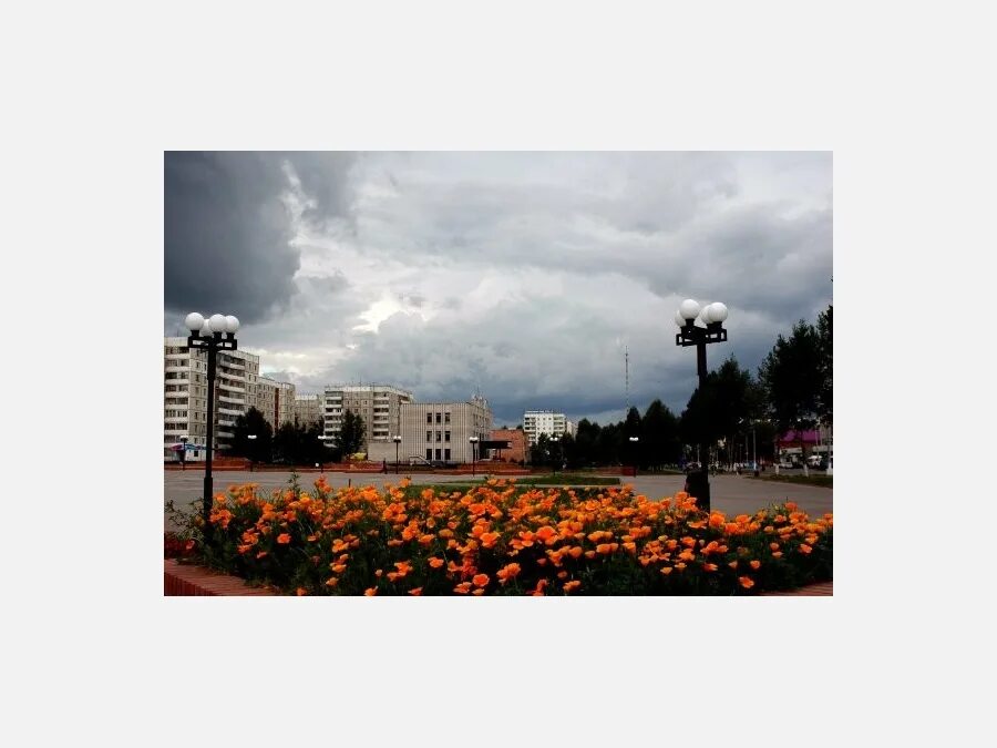 Заринск алтайский край время. Заринск алтайский край. Заринск алтайский край время. Заринск алтайский край. Город заринск фонтан.