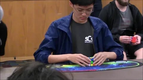 The very moment for solving the Rubik's cube in just 4.59 seconds and ...