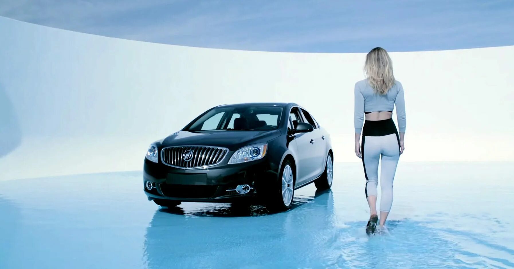 Авто показы рекламы. Реклама автомобилей видео. Лагуну реклама машины. Покажи автомобили из рекламы. Страшная реклама авто