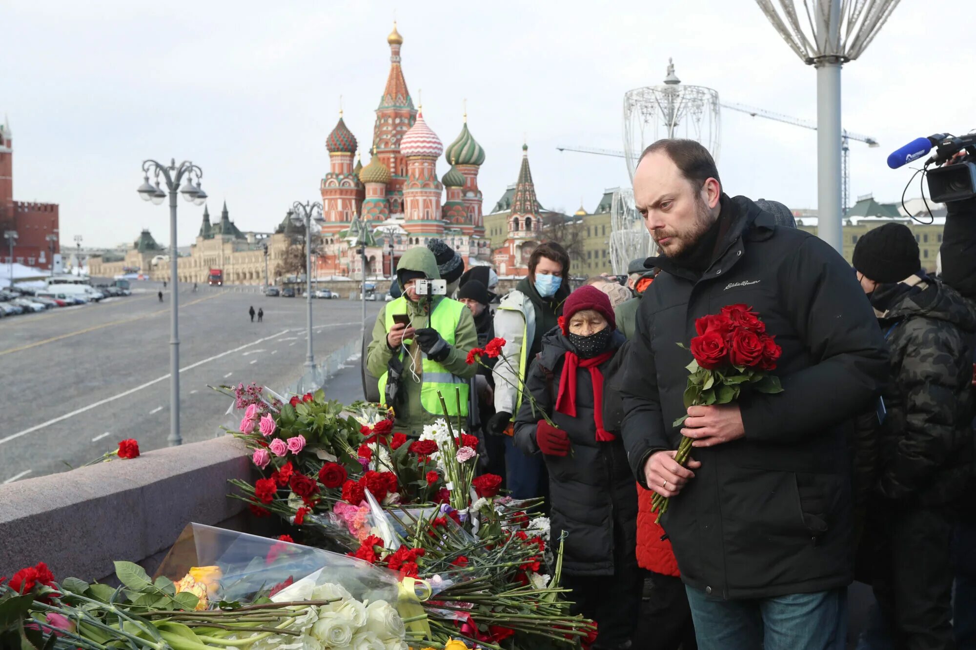Политик убитый. Политик убитый. Немцов 2006. Немцов 2006. Политик убитый.