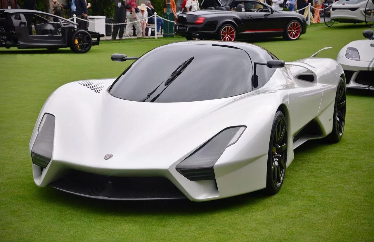 Самые машины в мире фото. Гиперкар SSC Tuatara. Бугатти туатара. Кенигсегг туатара. 2014 SSC Tuatara.