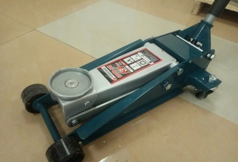 Домкрат т подкатной. Домкрат forsage 3т rf830025. домкрат forsage 3т подкатной. домкрат титан 3т подкатной. домкрат подкатной автомагнат 3т.