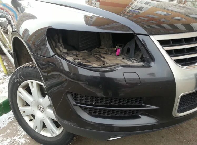 Фары вольво хс90. Туарег 1 без фар. Украли фары е70. Audi q7 украли фары. Porsche cayenne 2008 без фар.