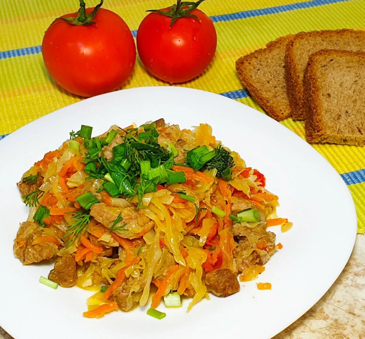 Как приготовить вкусную тушеную капусту без мяса. Как приготовить вкусную тушеную капусту без мяса