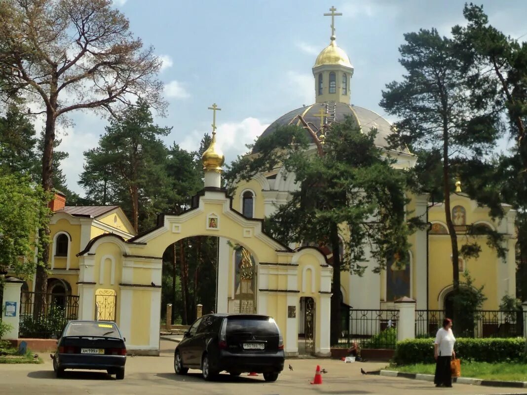 Г жуковский м о. Жуковский Московская область. Жуковский город Московской. Храм на Чкалова Жуковский. Город Жуковский памятники.