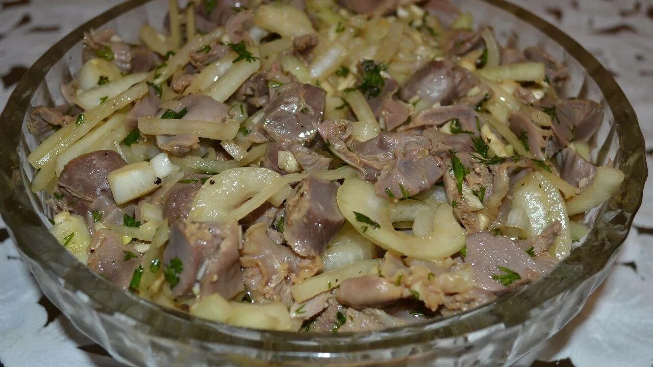 Пупки с морковкой. Куриные желудочки по-корейски. Пупки с морковкой. Пупки с морковкой. Салат из куриных желудочков.