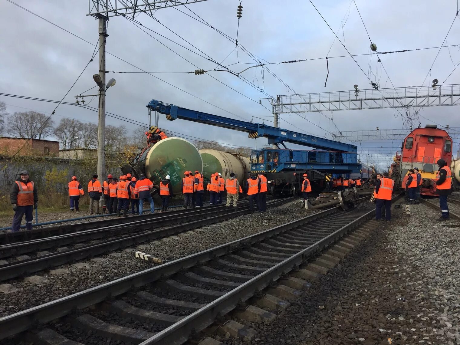 Машинист восстановительного поезда. Станция Лоста Вологда. Лоста ЖД станция Вологда. Восстановительный поезд РЖД. Лоста станция РЖД.