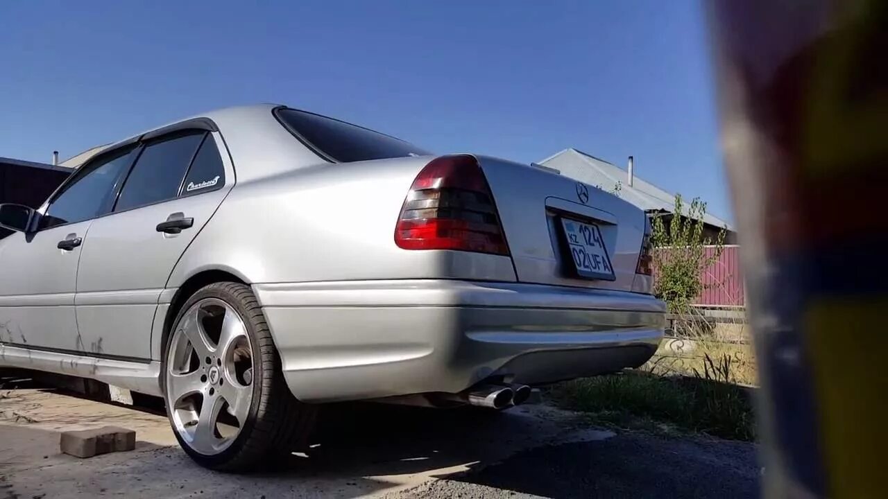 Dunlop ec202. Мерседес 202 амг 55. Мерседес w202 amg. 202 55. Mercedes w202 c55.