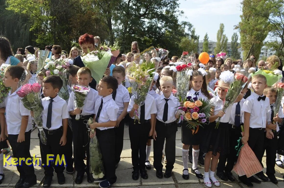 Электронный журнал керчь школа 14. Школа 12 керчь. Электронный журнал 26 школа керчь. Керчь гимназия 1 2024. 14 школа керчь.