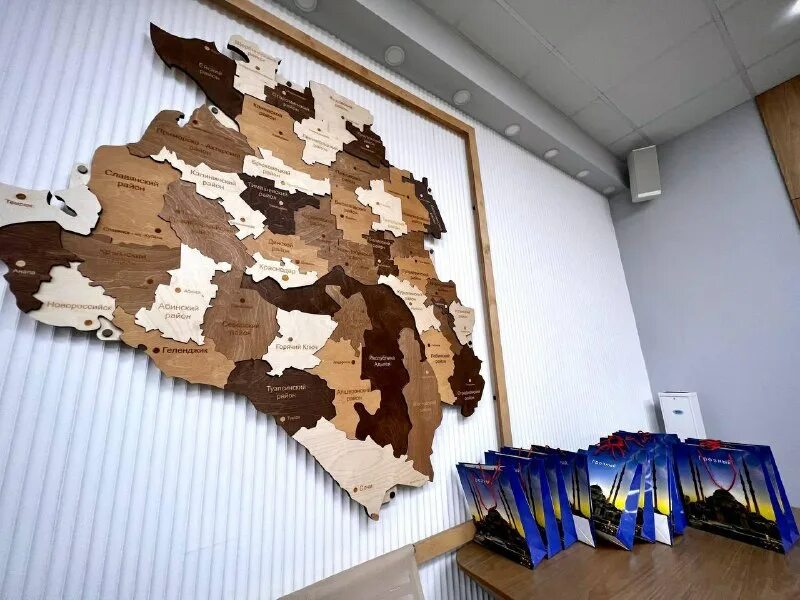 центр развития курортов и туризма. здание совета министров автономии крыма. туристический бренд ярославской области. лагерь океан анапа. виды оздоровительного туризма.