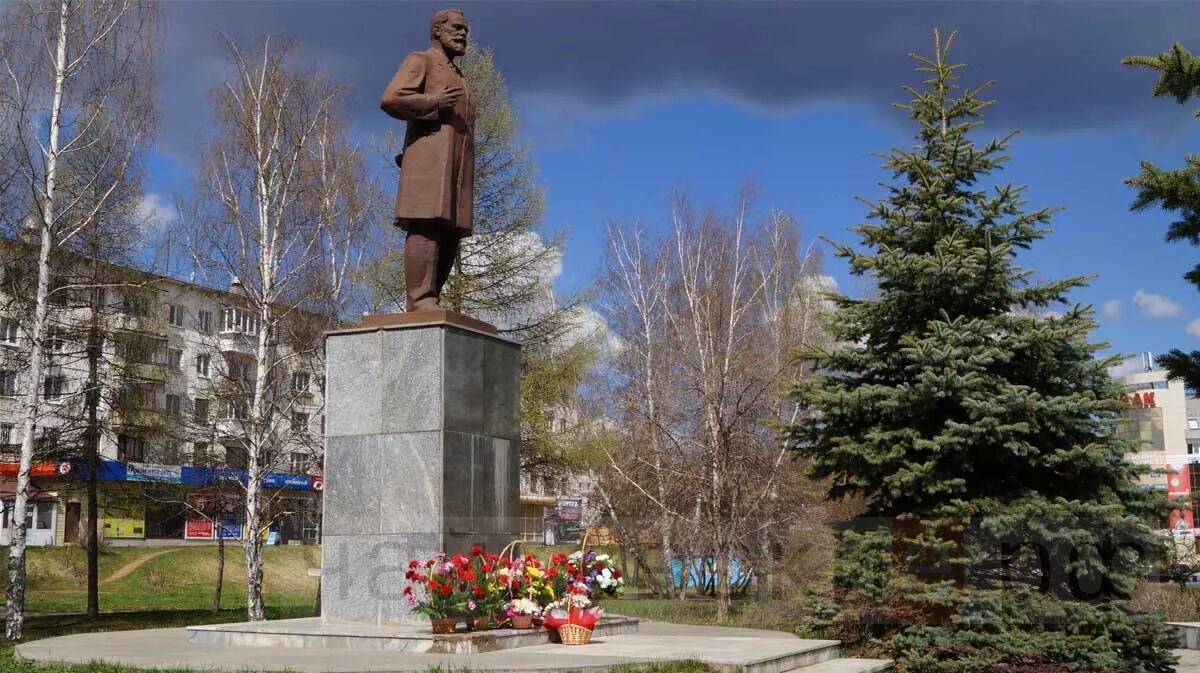 Город Чайковский площадь. Г. Чайковский площадь Чайковского. Город Чайковский Пермский край площадь. Площадь Уральская город Чайковский. Сайт г чайковского