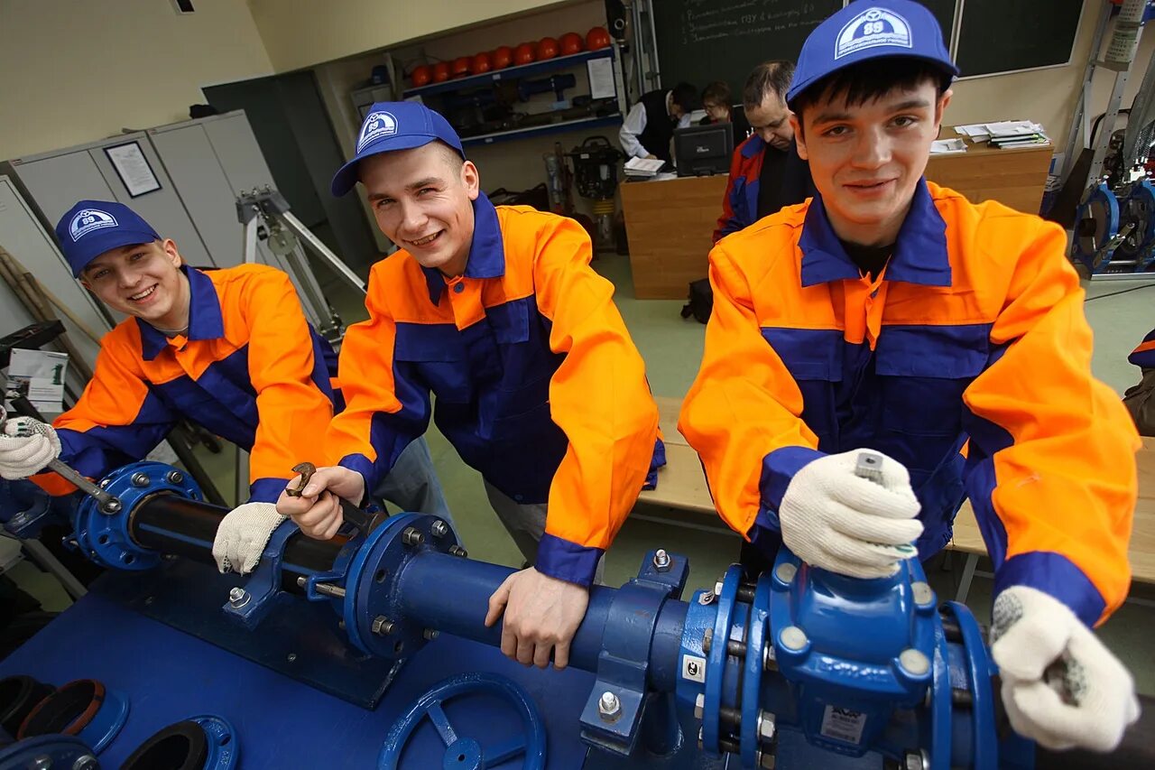 Колледж водных ресурсов официальный сайт. Среднее профессиональное образование 2017. Среднее профессиональное оо. Молодые профессионалы worldskills russia. Среднее профессиональное образование в россии.