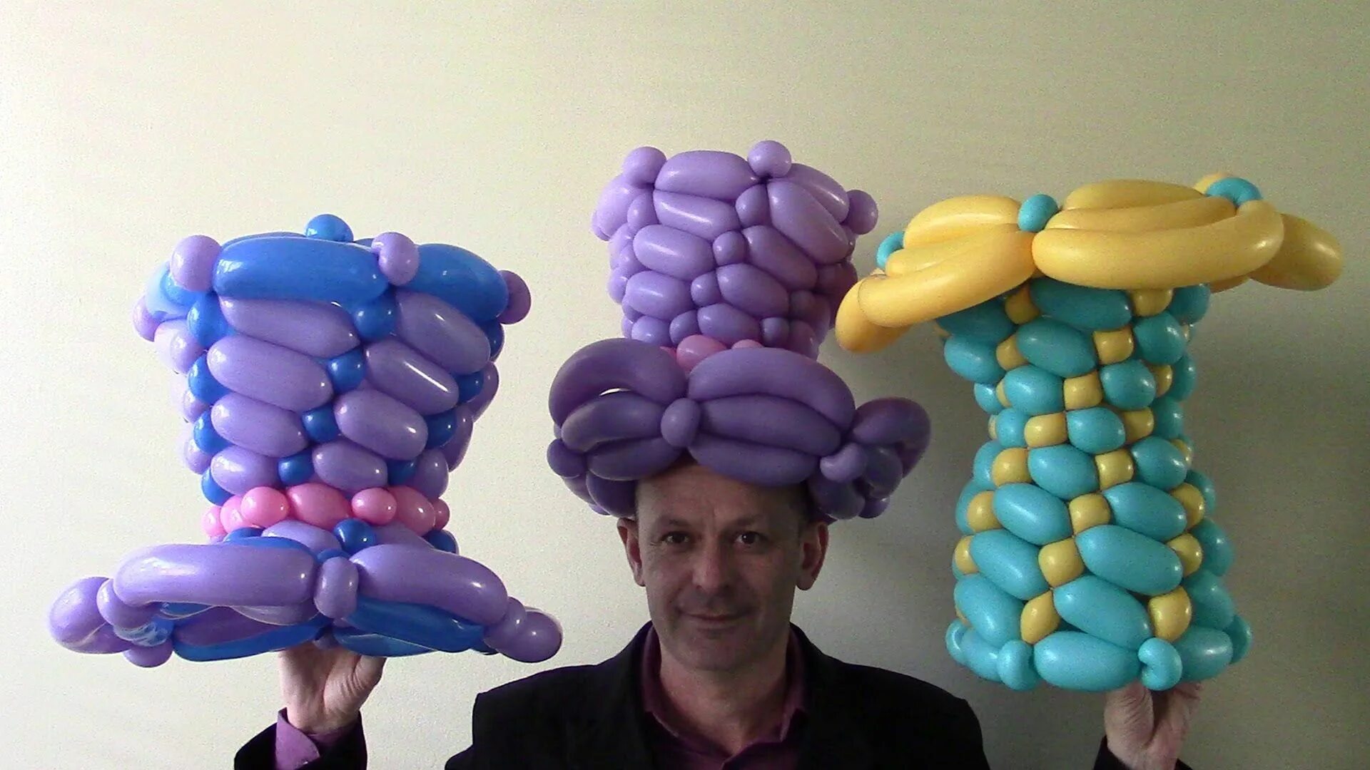 Как создать воздушный шарик. Шляпа из шаров. Шляпа из ШДМ. Шляпа из воздушных шариков. Фигуры из ШДМ.