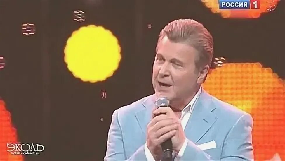 лев лещенко родительский дом. родительский дом лев лещенко. лев лещенко - отчий дом. родительский дом лев лещенко. минус песни родительский дом лещенко.