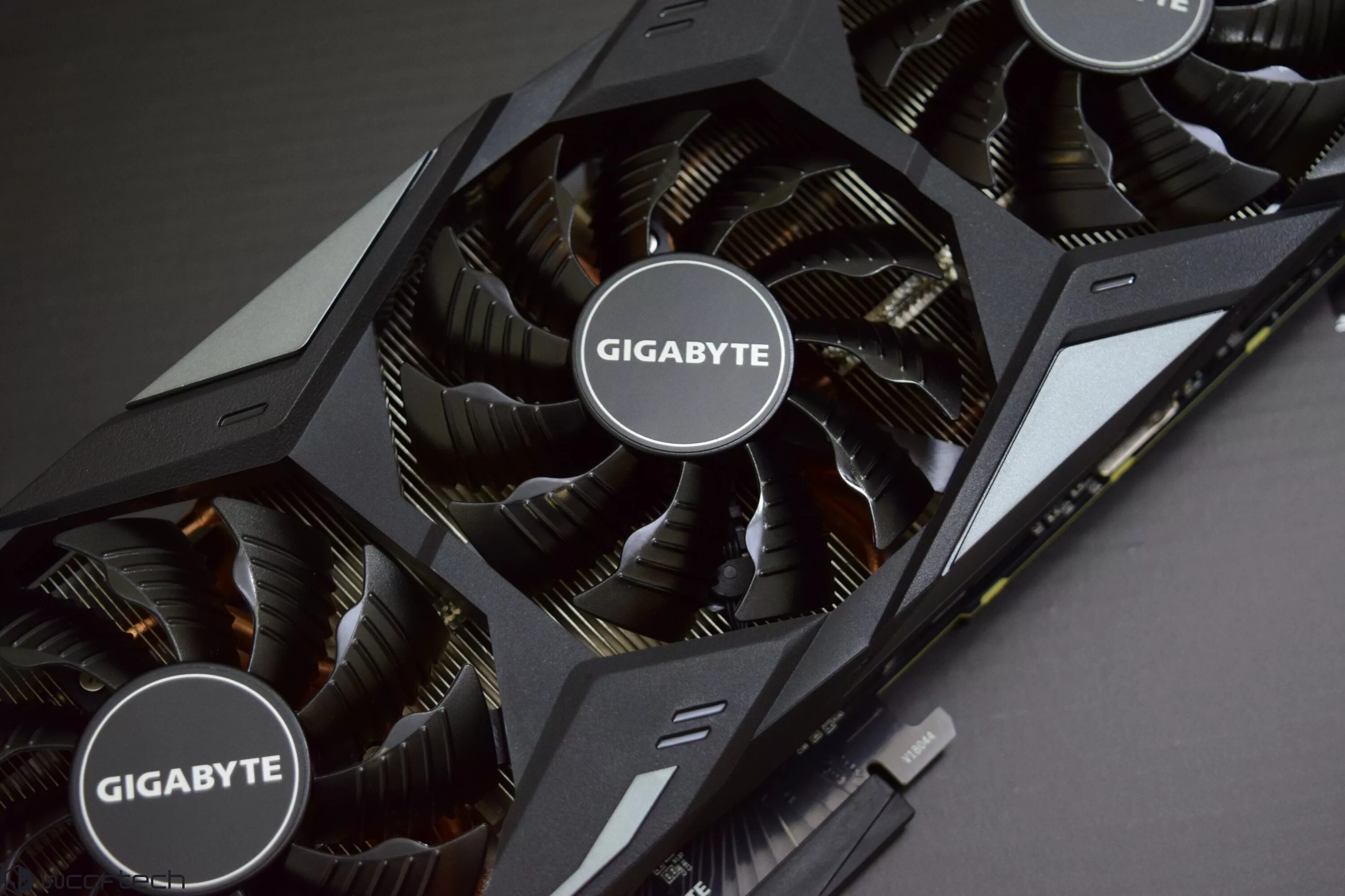 Quality 2023. Gigabyte GEFORCE RTX 2070 super Windforce OC 3x 8g. Gigabyte RTX 2070 Windforce 8gb. Gigabyte GEFORCE RTX 2070 super Windforce. Видеокарта RTX 2070 super Gigabyte.