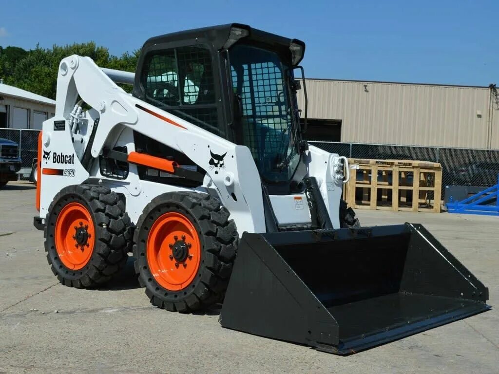 Xcmg 770 мини погрузчик. Колесный редуктор электрического мини погрузчика мэп-1000. Бобкэт 650. Bawoo btl350 мини-погрузчик. Мини погрузчик дусан 450.