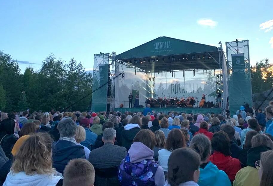 Ruskeala symphony 2019. Рускеала концерт. Рускеала симфони. Рускеала симфония 2022. Горный парк рускеала концерты.