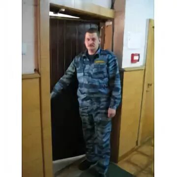 Охранник в новосибирске. Охранник в новосибирске. Аб гвардия новосибирск гбр. Охрана новосибирск. Охрана в школе.
