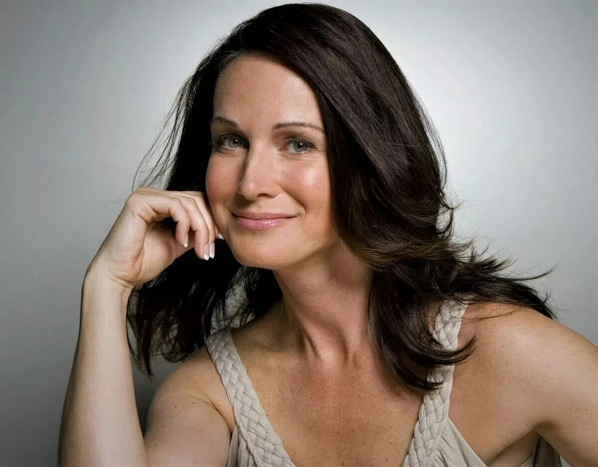 Форум 40 лет. Форум 40 лет. 40 летние женщины. Красивые 40 летние женщины. Шарлиз террон в 40 лет.